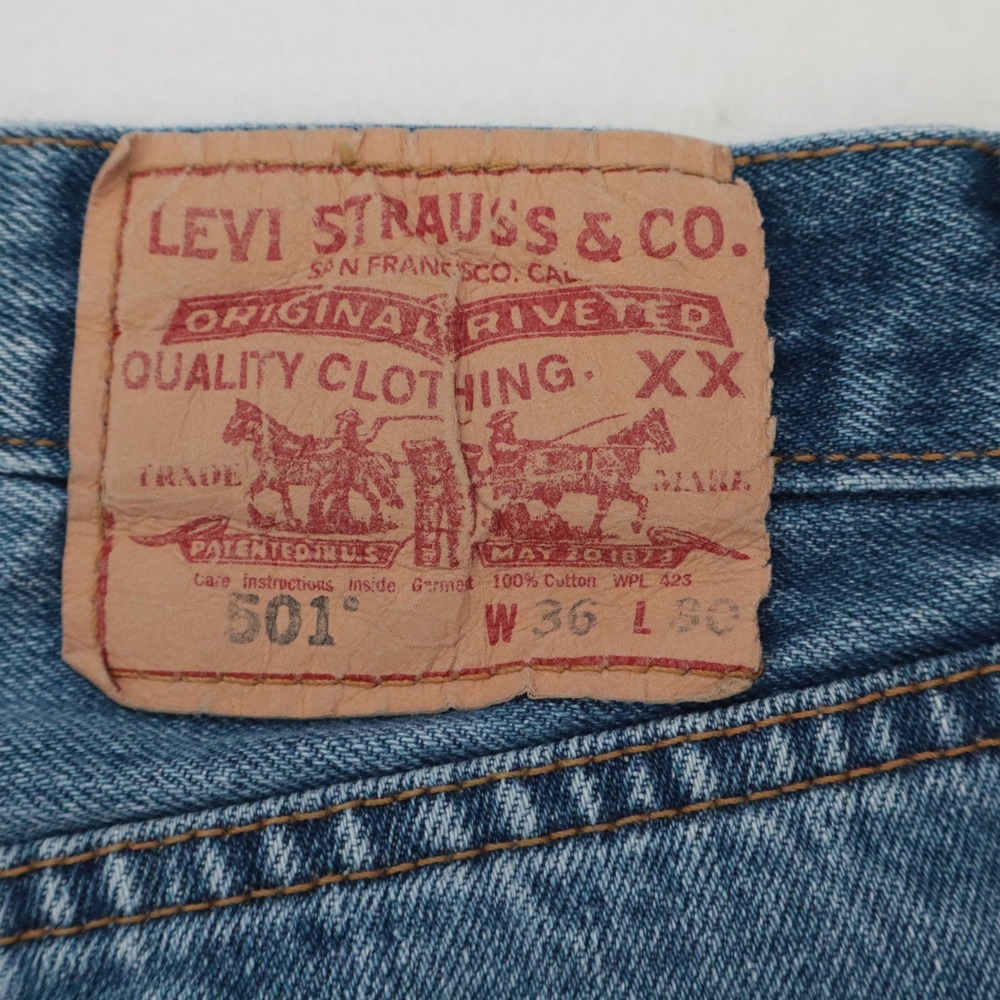 Vintage 90s Levi's 501 Mens 36x30 (31) Blue Straight Leg Button Fly Jeans 0193 - Picture 3 of 14